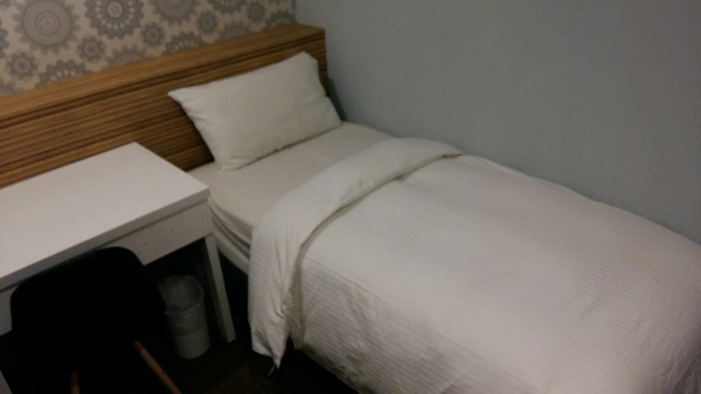 泊居旅店 Oursinn Hotel Тайпей Екстериор снимка